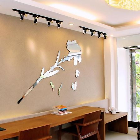 The Carnation Hotel Дананг Экстерьер фото